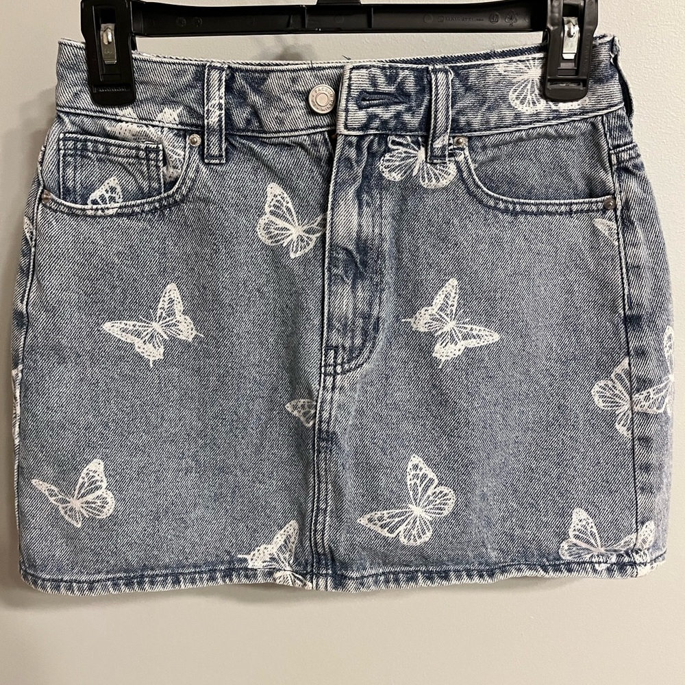 Blue denim butterfly skirt, size 25